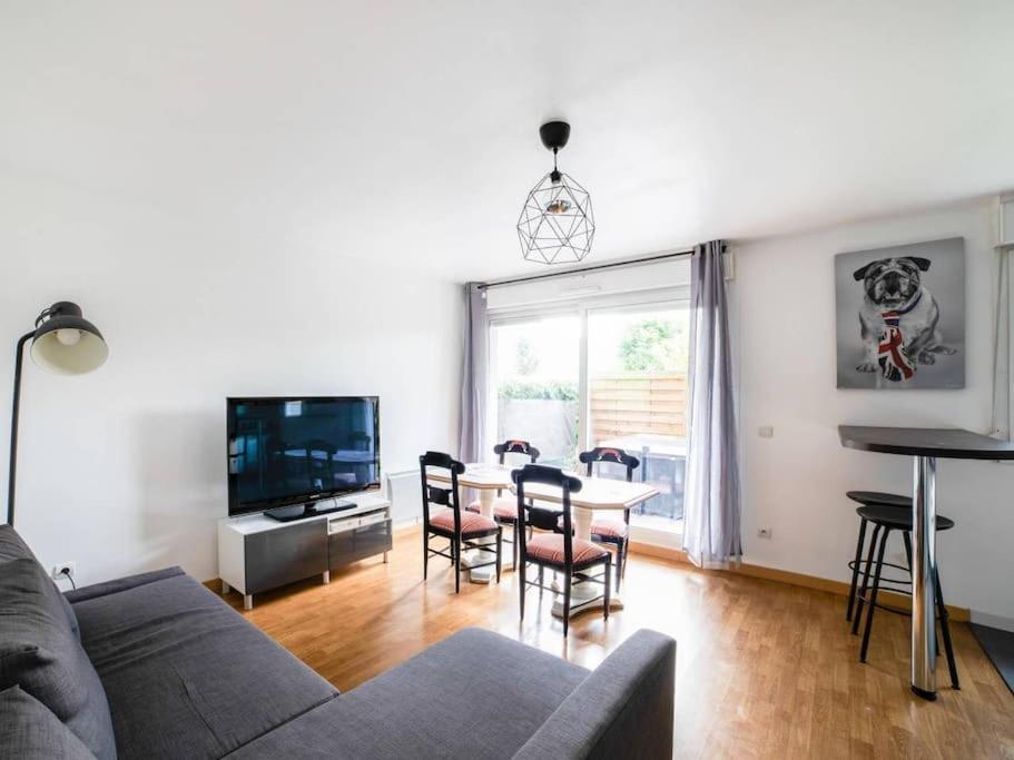 Les Paves De Prague - Appartement Pour 4 A 10 Minutes De Disneyland Paris Montévrain Exterior foto